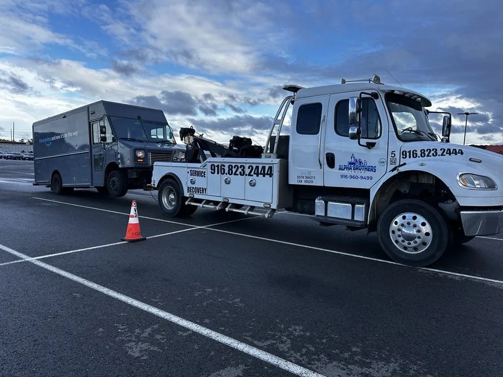 Commercial towing in Sacramento