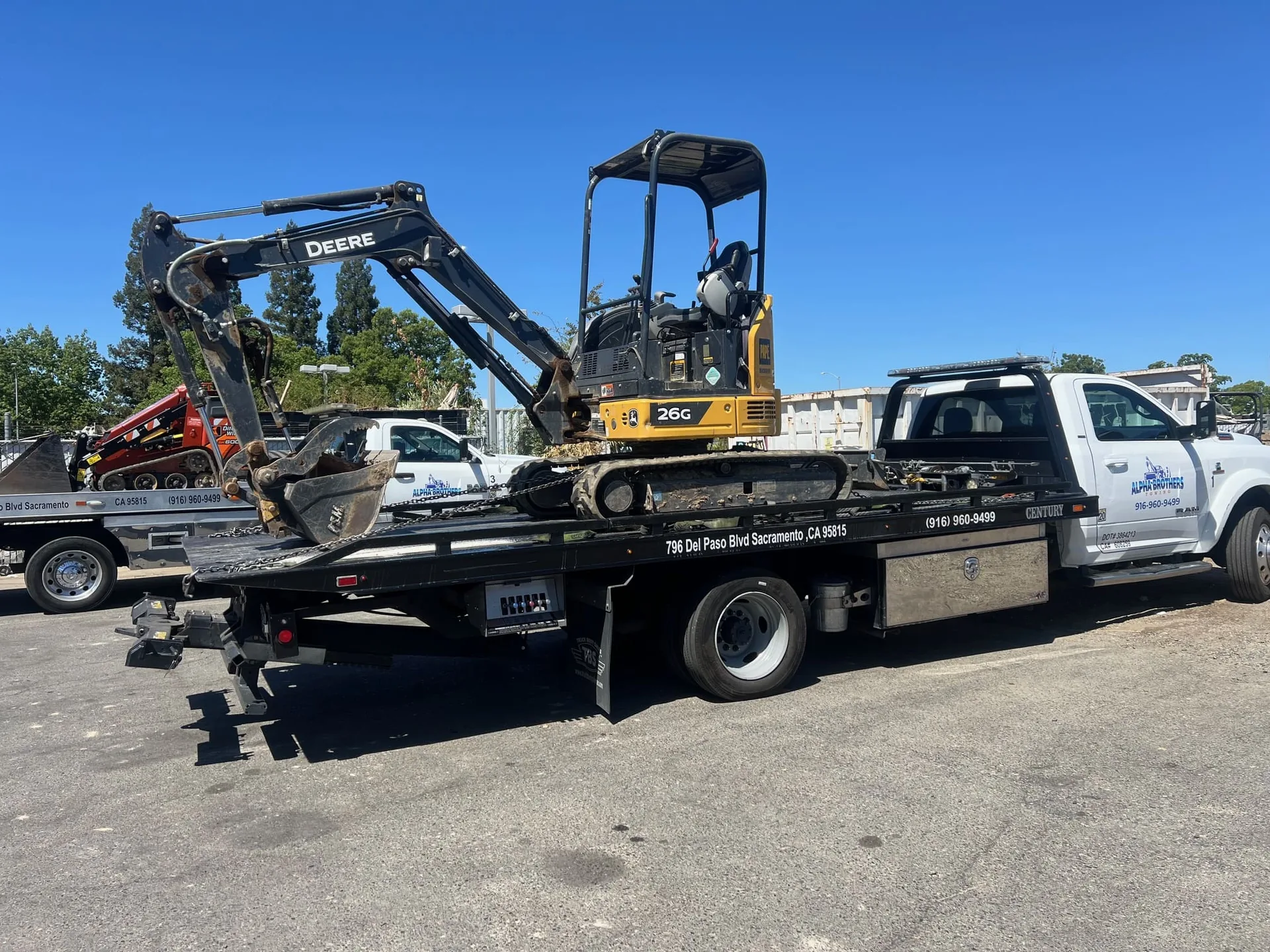 North Valley heavy rotator wrecker on call by Alpha Brothers