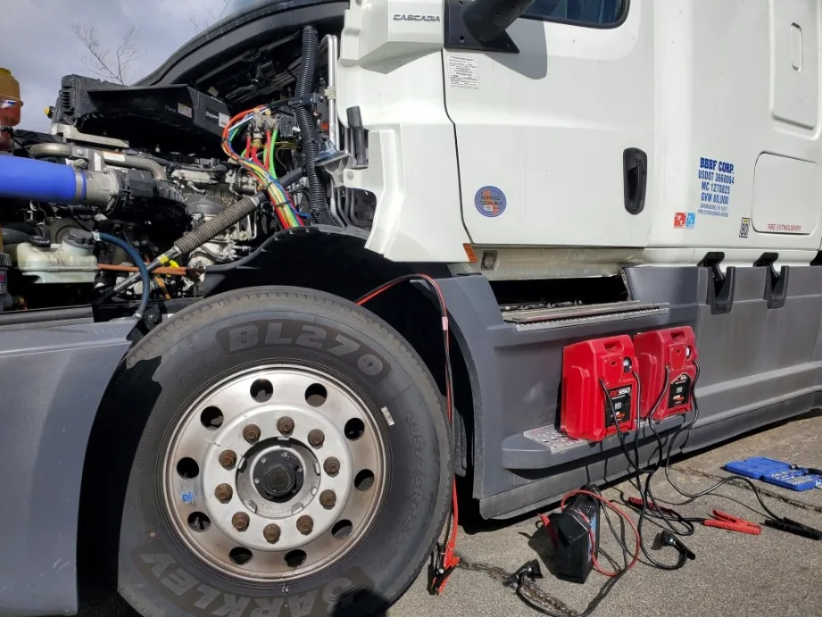 Heavy duty truck battery jump start service — Alpha Brothers Towing Sacramento