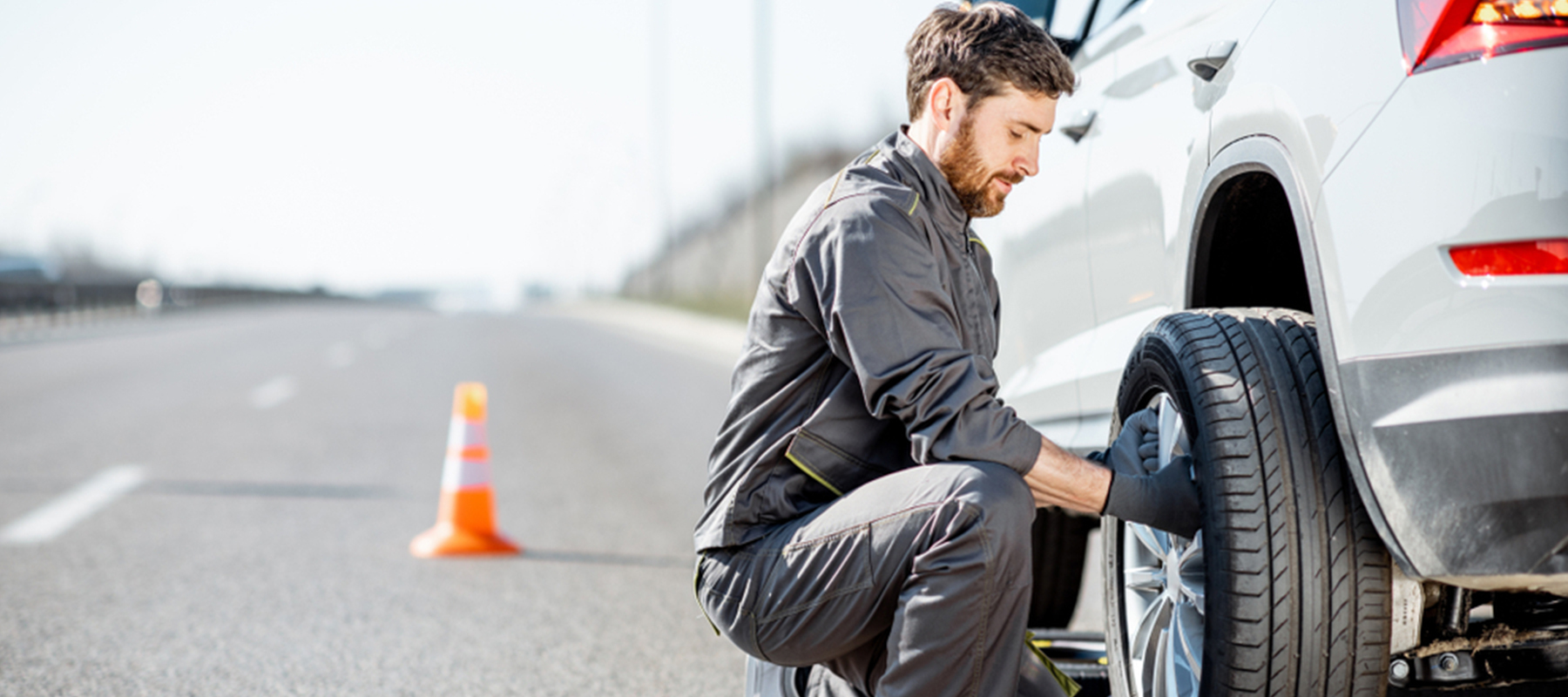 Roadside Assistance Services: What’s Covered and What’s Not?